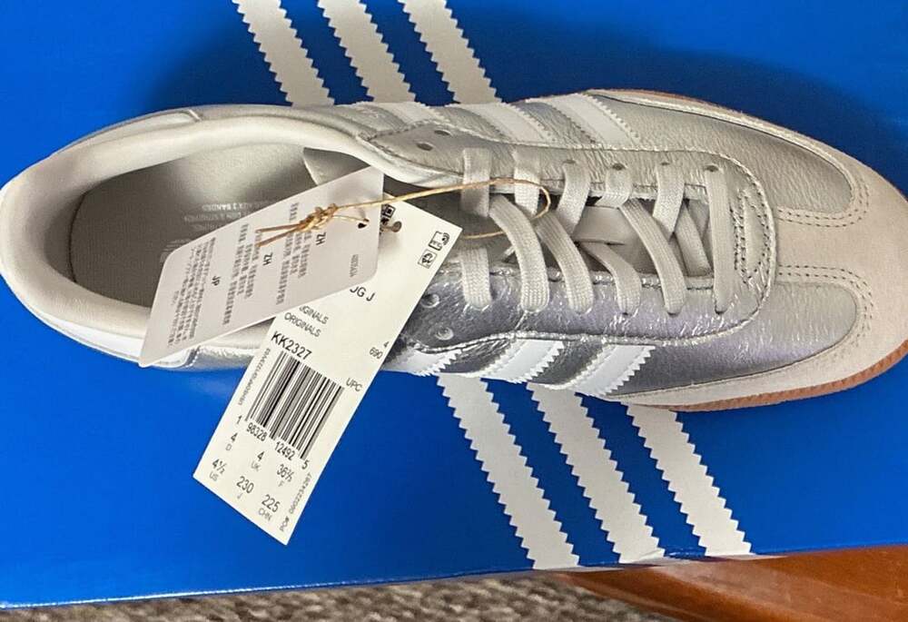 adidas Samba OG J Unisex Kids 4.5 Silver/White Gum Leather Sneakers new in box